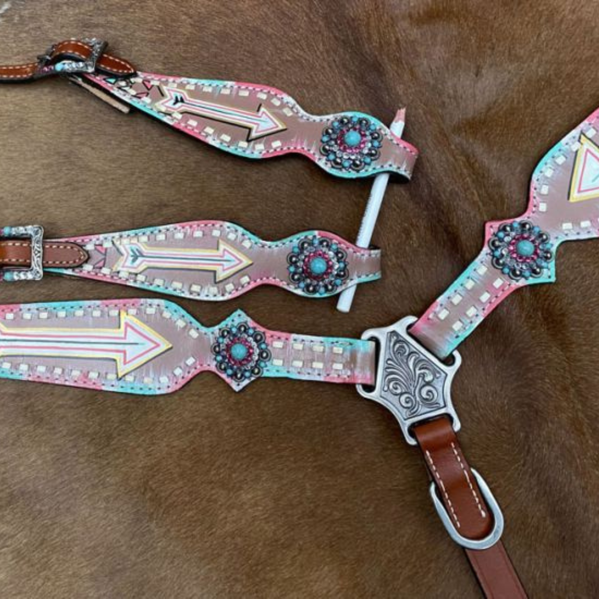 Showman ® Turquoise and pink inlay painted arrow design one ear headstall and breast collar set with matching accent conchos. - Double T Saddles